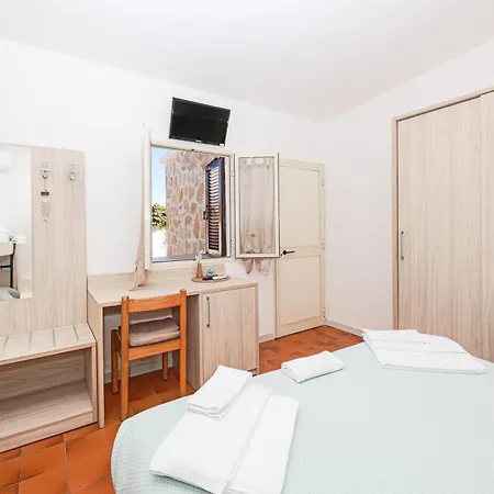 Hotel Le Ghiaie *