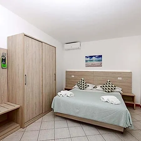 Hotel Le Ghiaie *