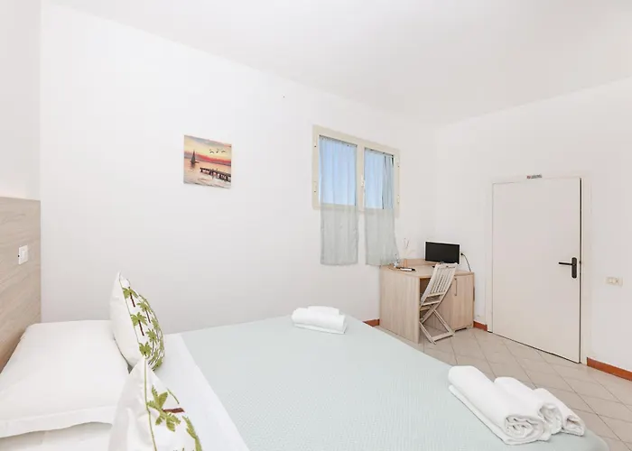 Le Ghiaie Отель *